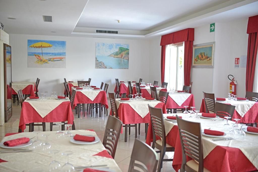 Hotel Pigalle фото 3