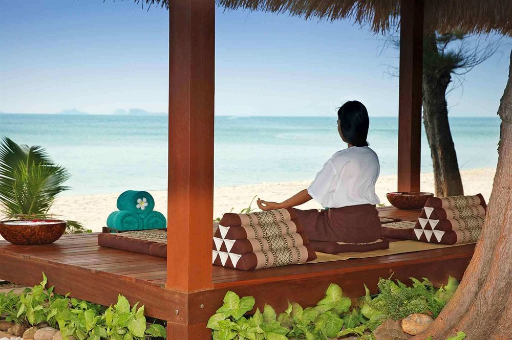 Novotel Rayong Rim Pae Resort фото 38