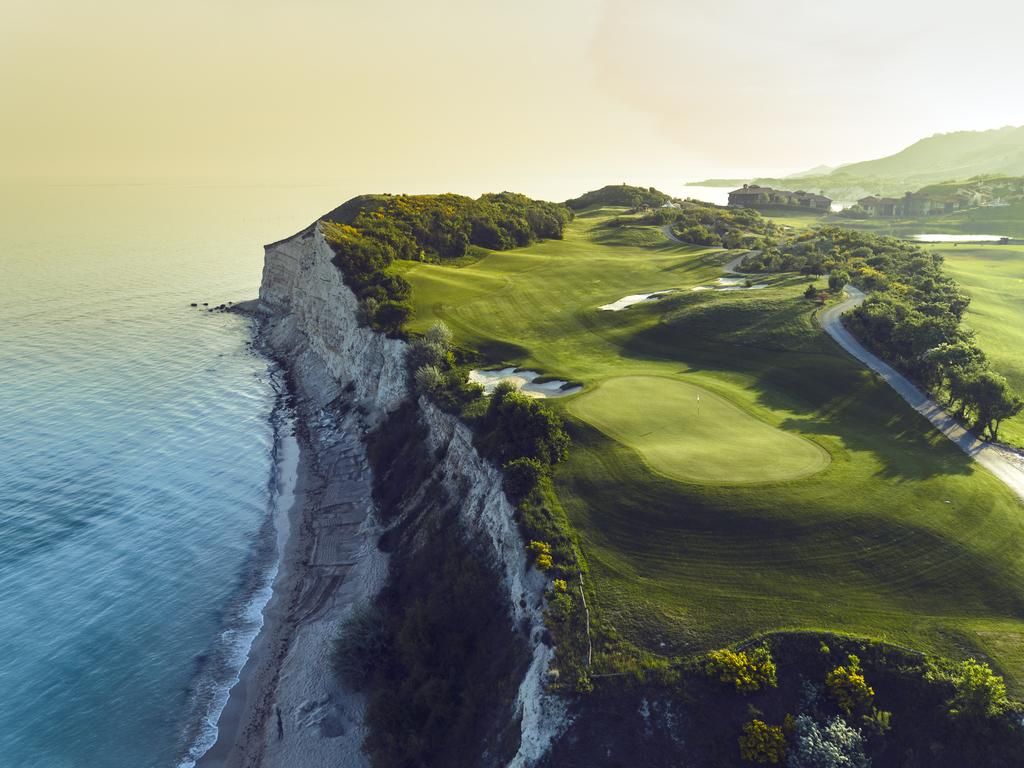 Thracian Cliffs Golf & Beach Resort фото 0