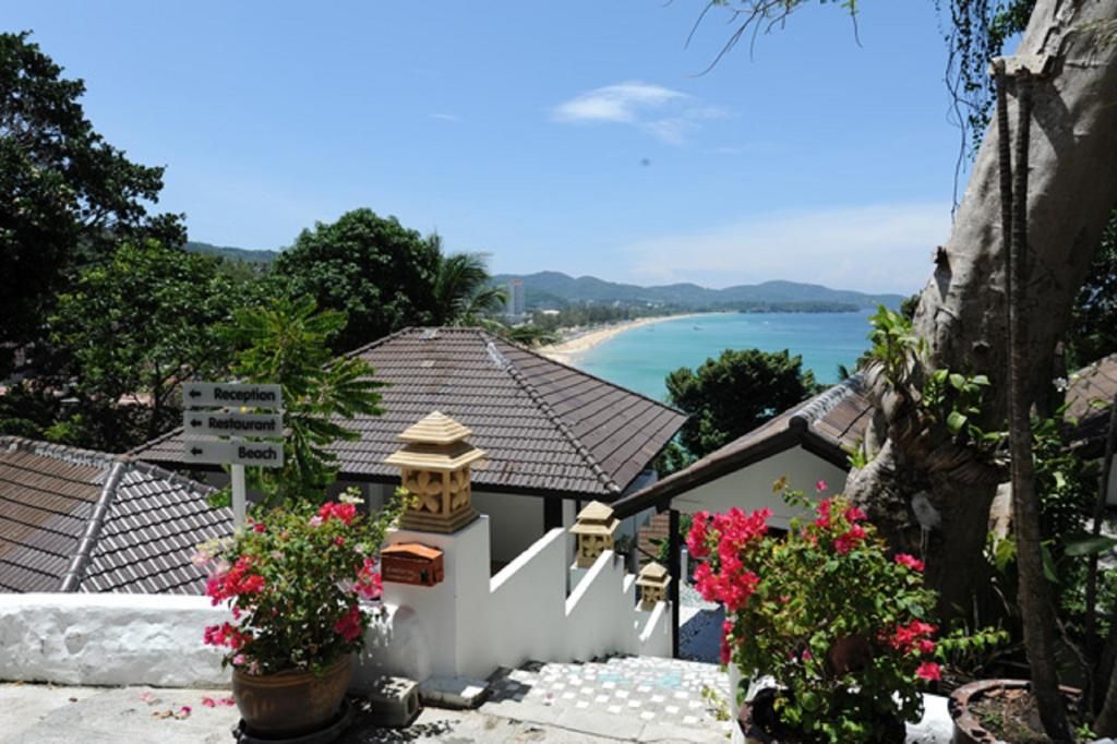 Karon Cliff Bungalows фото 28