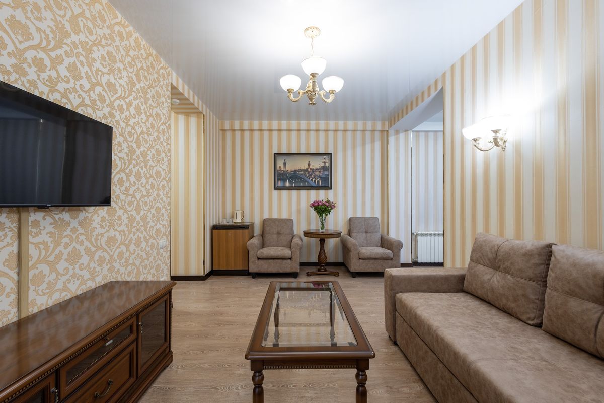 Golden House фото 65