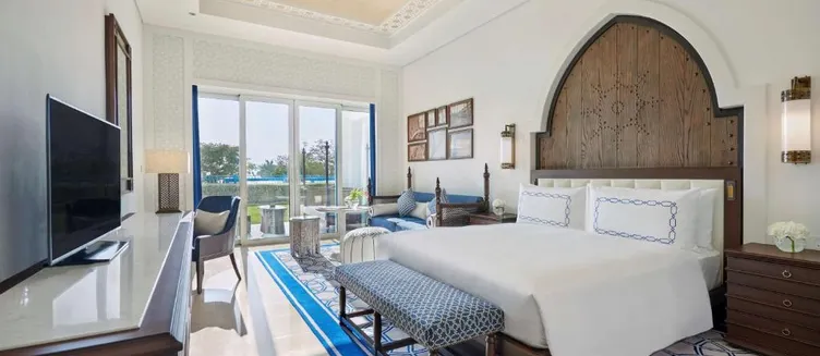Фото отеля Hilton Salwa Beach Resort & Villas