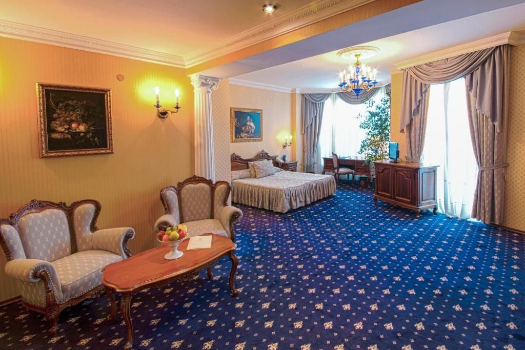 Grand Hotel London фото 13