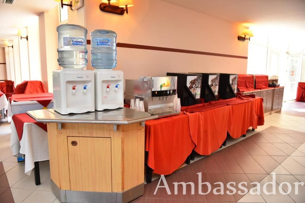 Hotel Ambassador - Free Parking фото 15