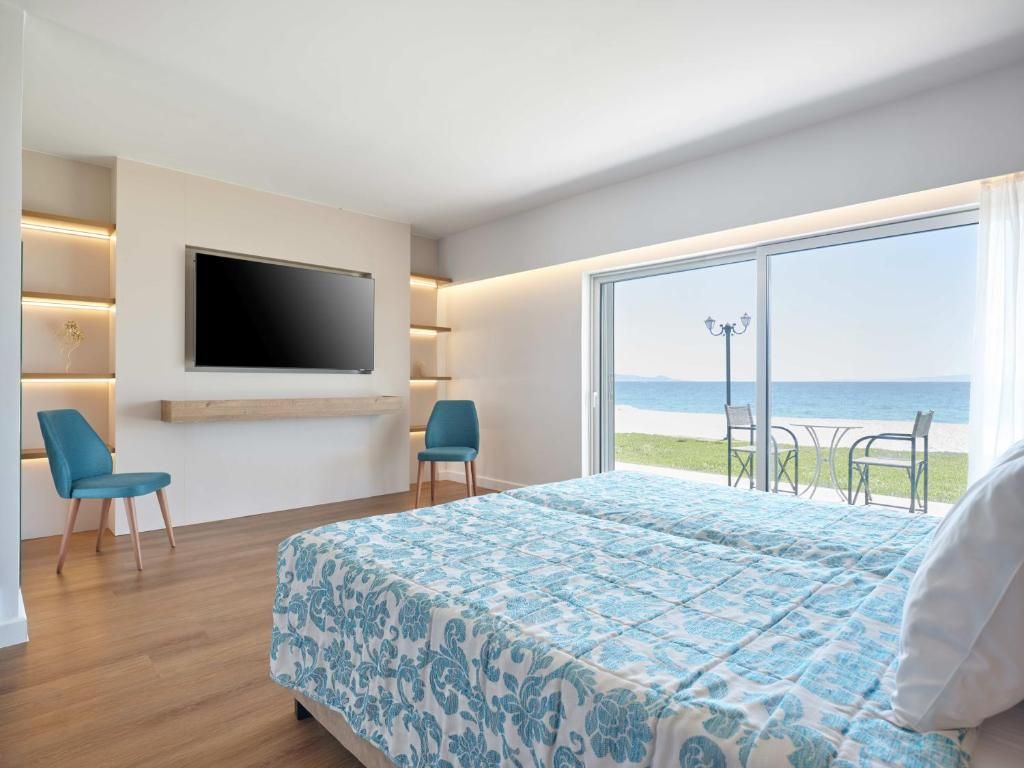 Kinetta Beach Resort & Spa фото 23