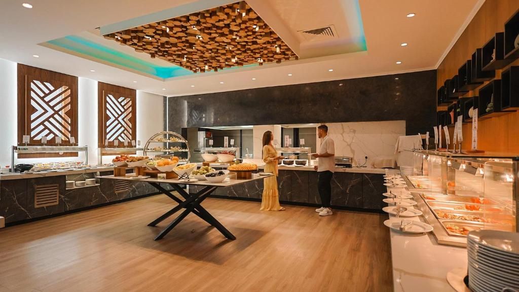 Cavo Maris Beach Hotel фото 68