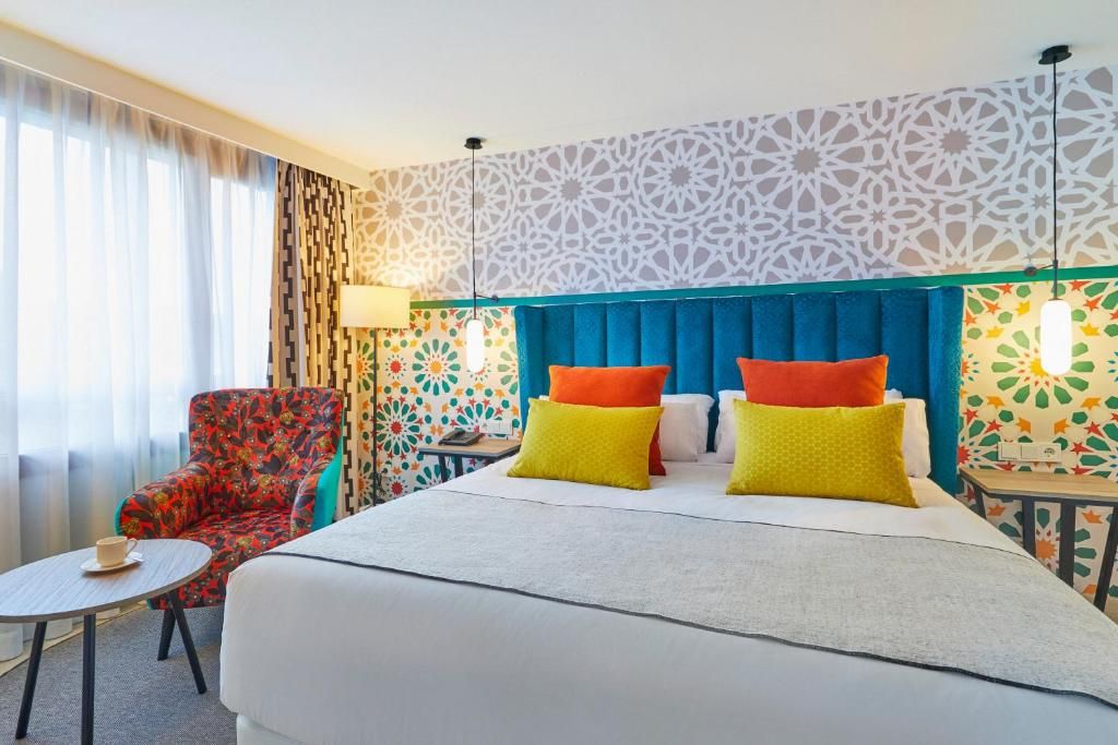 Hotel Hesperia Sevilla фото 65