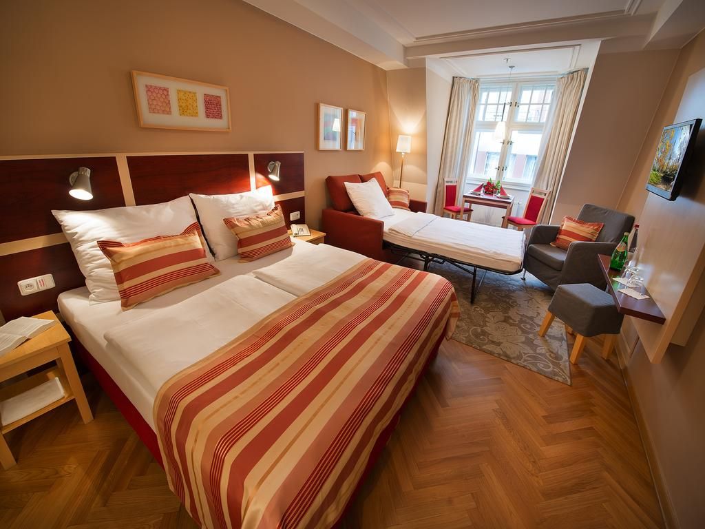 EA Hotel Julis фото 17