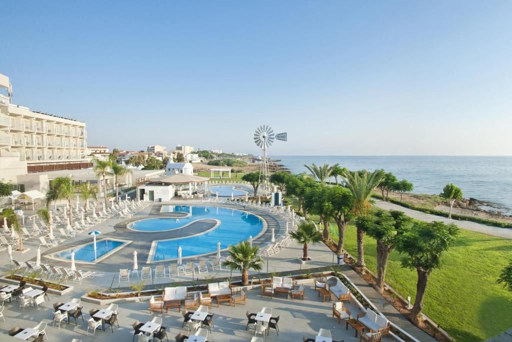 Pernera Beach Hotel фото 29