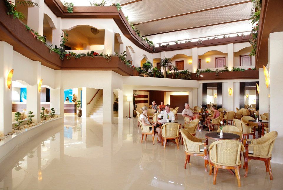 Sandy Beach Hotel фото 8