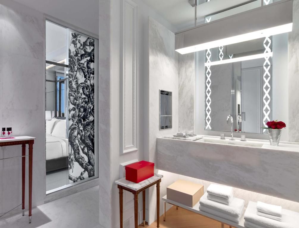 Baccarat Hotel and Residences фото 4