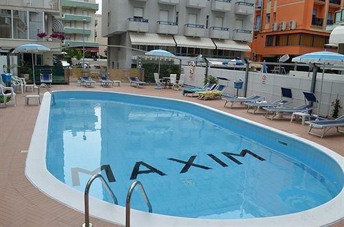 Maxim фото 2