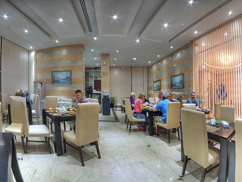 Tulip Inn Royal Suites Ajman фото 2