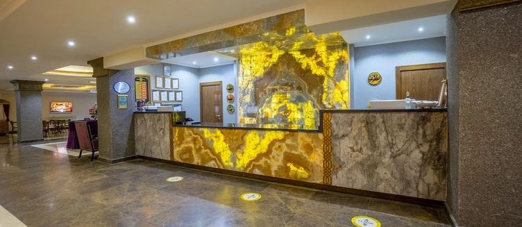 Фото отеля Azka Restaurant