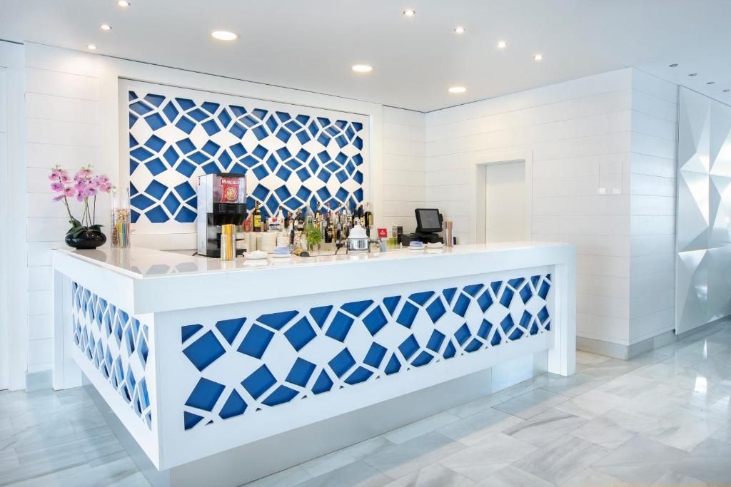 Aparthotel Playa de Muro Suites фото 18