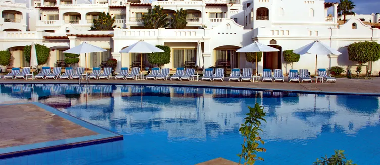 Фото отеля Continental Plaza Beach Resort