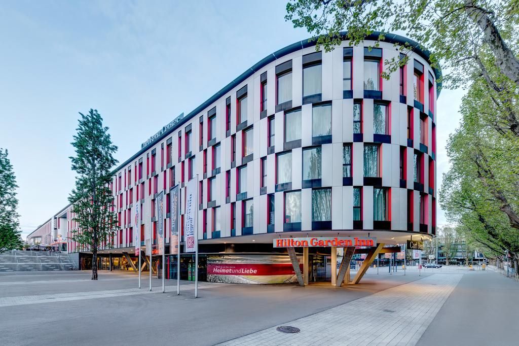 Hilton Garden Inn Stuttgart Neckarpark фото 0