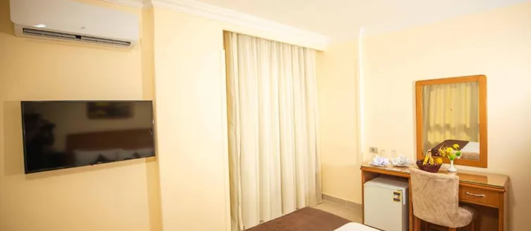 Фото отеля Palm Inn Hotel