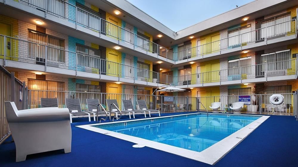 Best Western PLUS Hollywood Hills Hotel фото 0