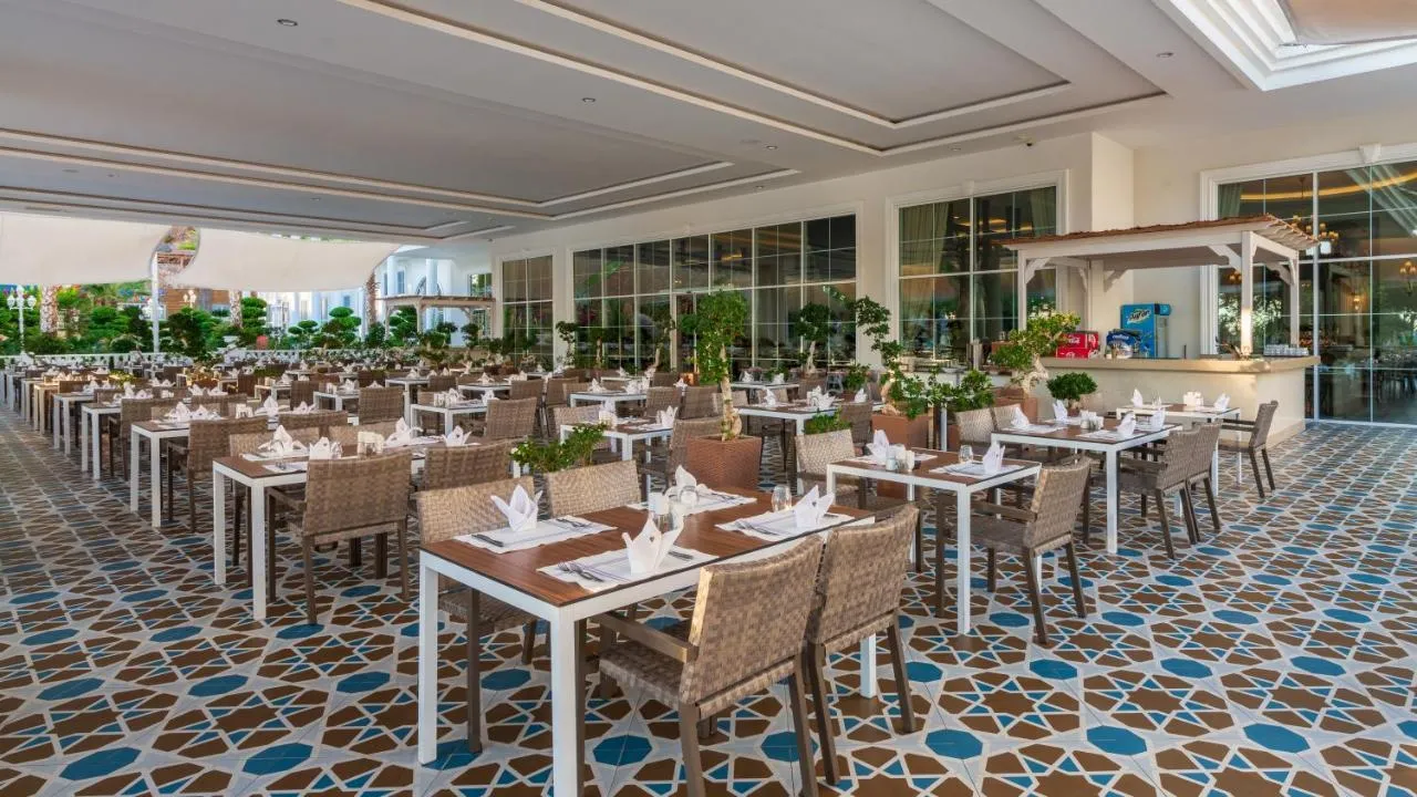 Rubi Platinum Spa Resort & Suites фото 20