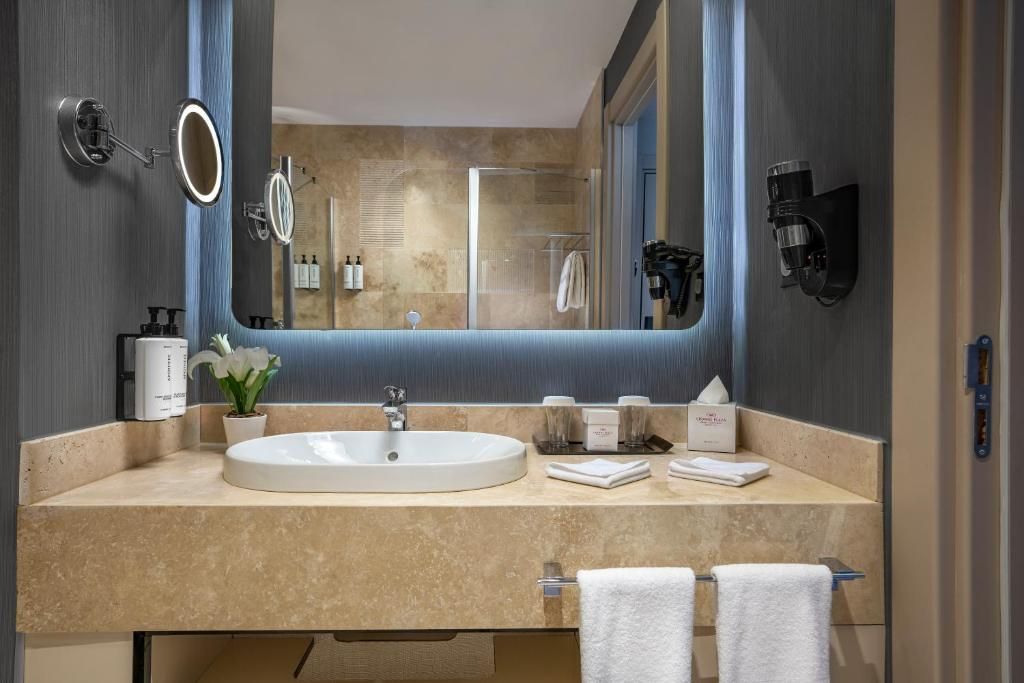 Crowne Plaza Istanbul Tuzla Viaport Marina фото 30