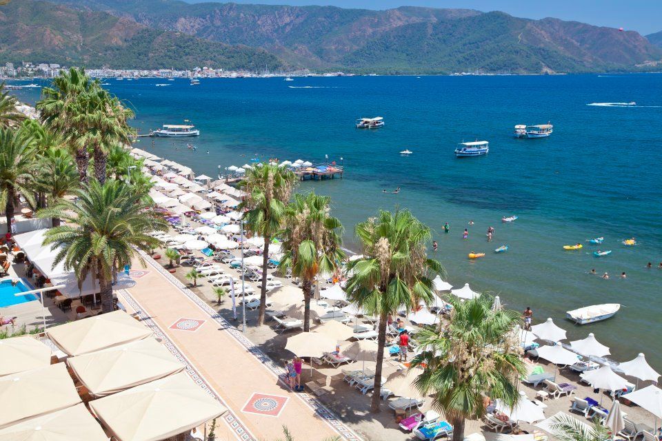 Aurasia Beach Hotel фото 27