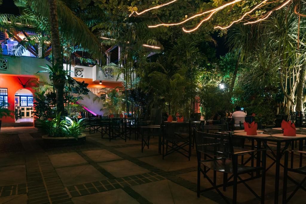 Amal Beach Hotel фото 38