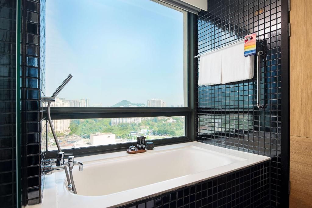 G Hotel Gurney фото 67