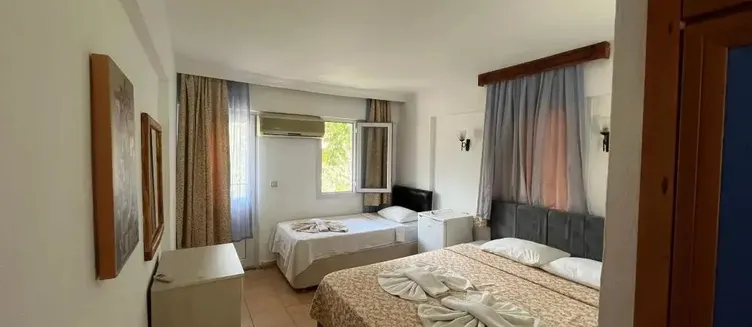 Фото отеля RED Hotel