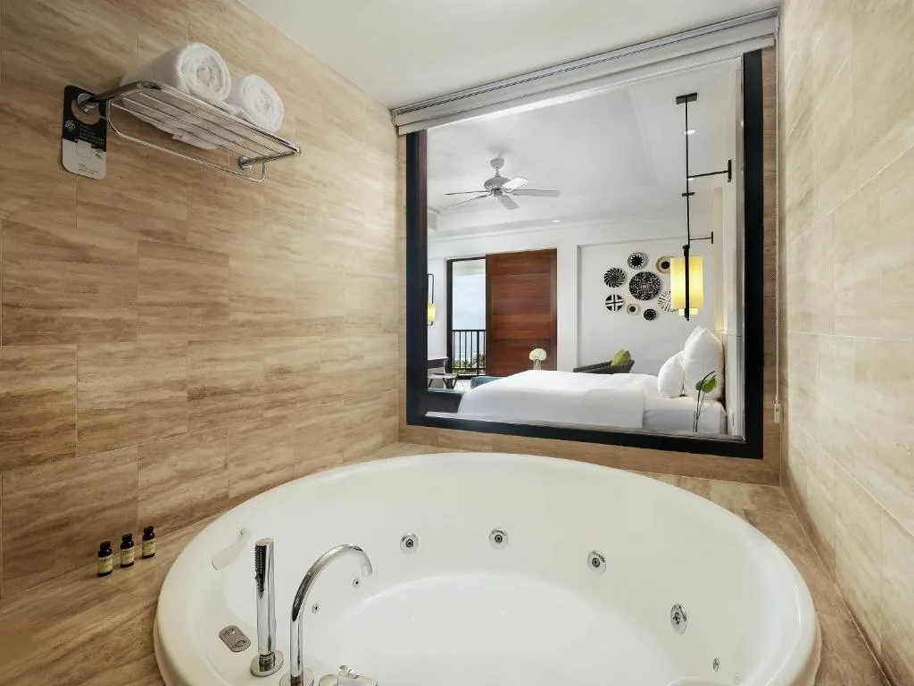 Pullman Danang Beach Resort фото 45