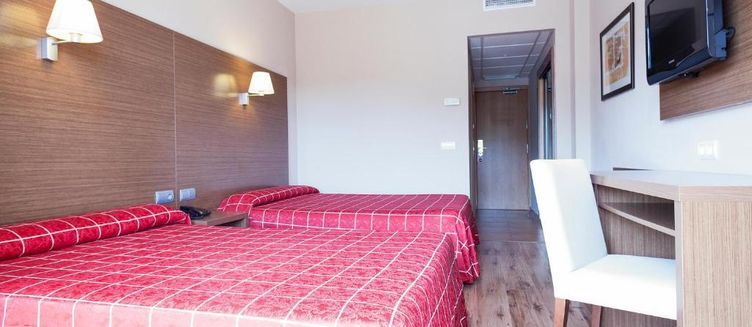 Фото отеля Hotel Oasis Park