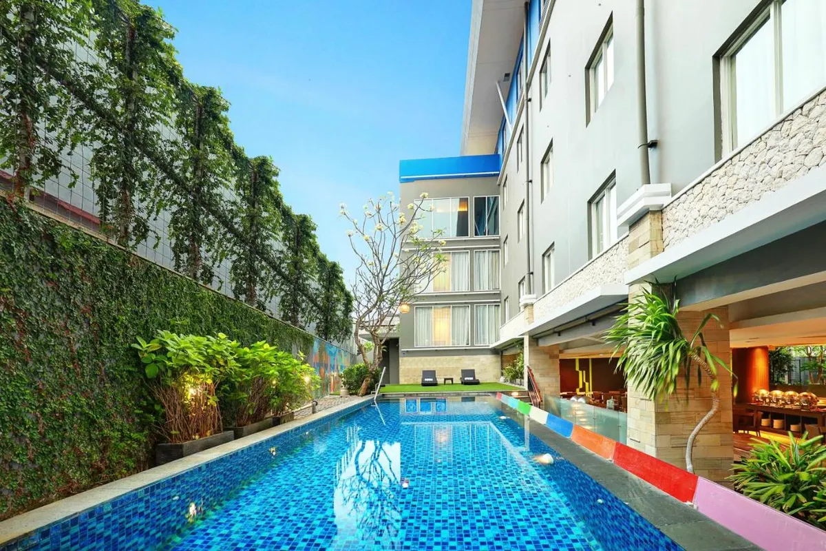 Primera Hotel Seminyak фото 0