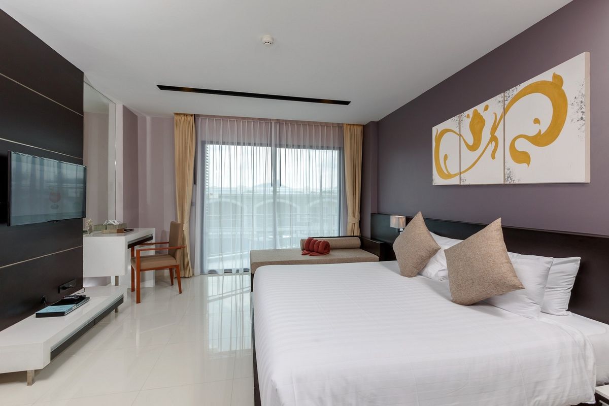 The Charm Resort Phuket фото 3