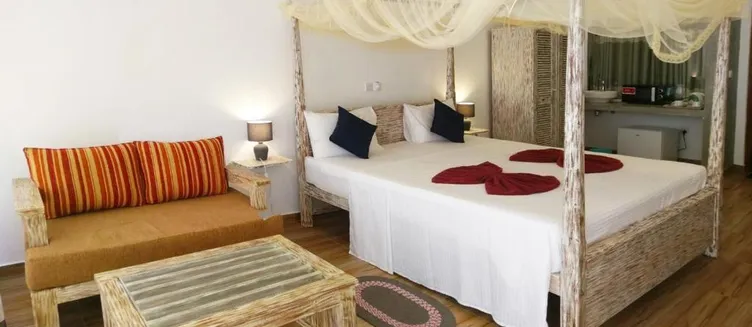 Фото отеля Yula Beach Hikkaduwa