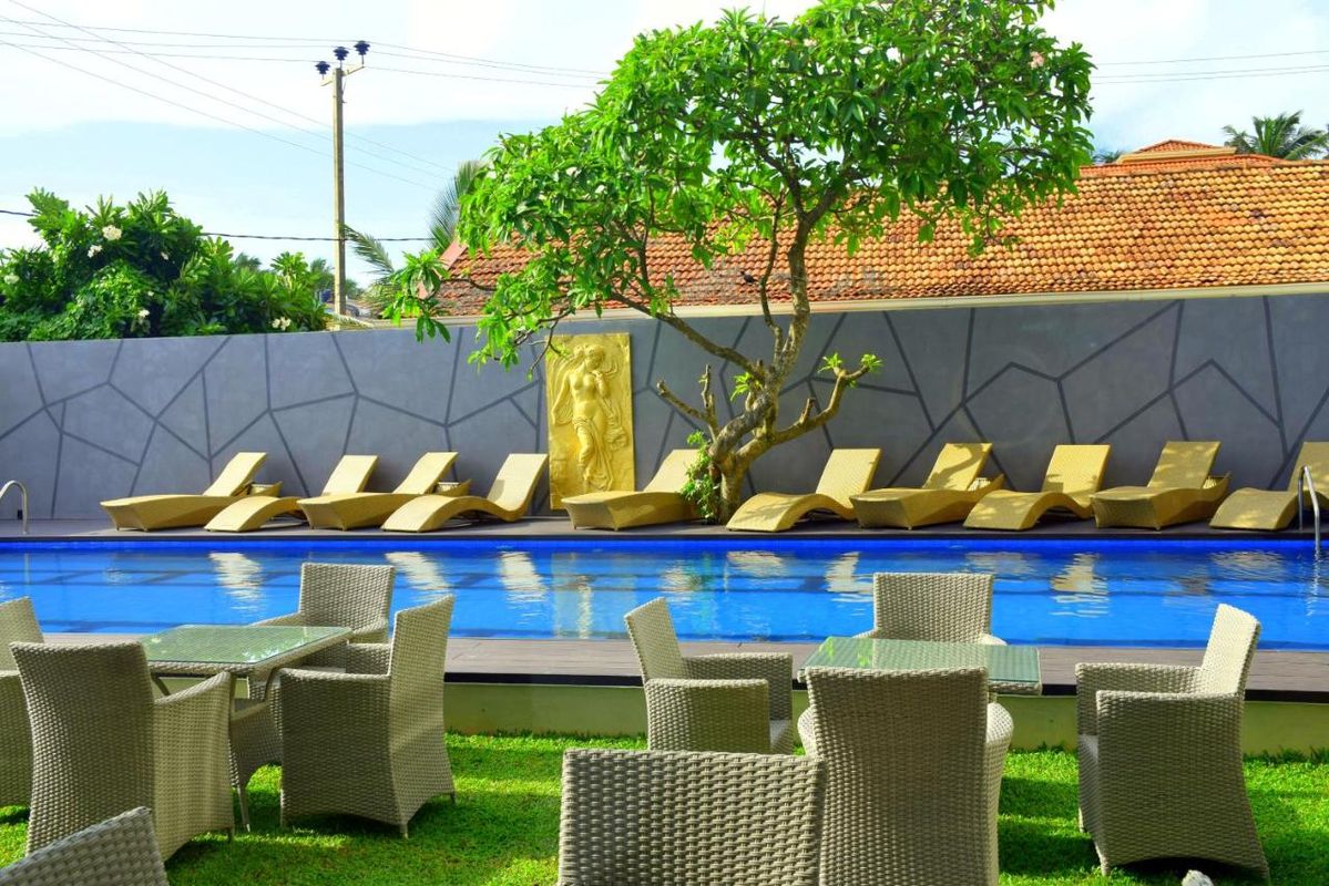 Ruvisha Beach Hotel фото 1