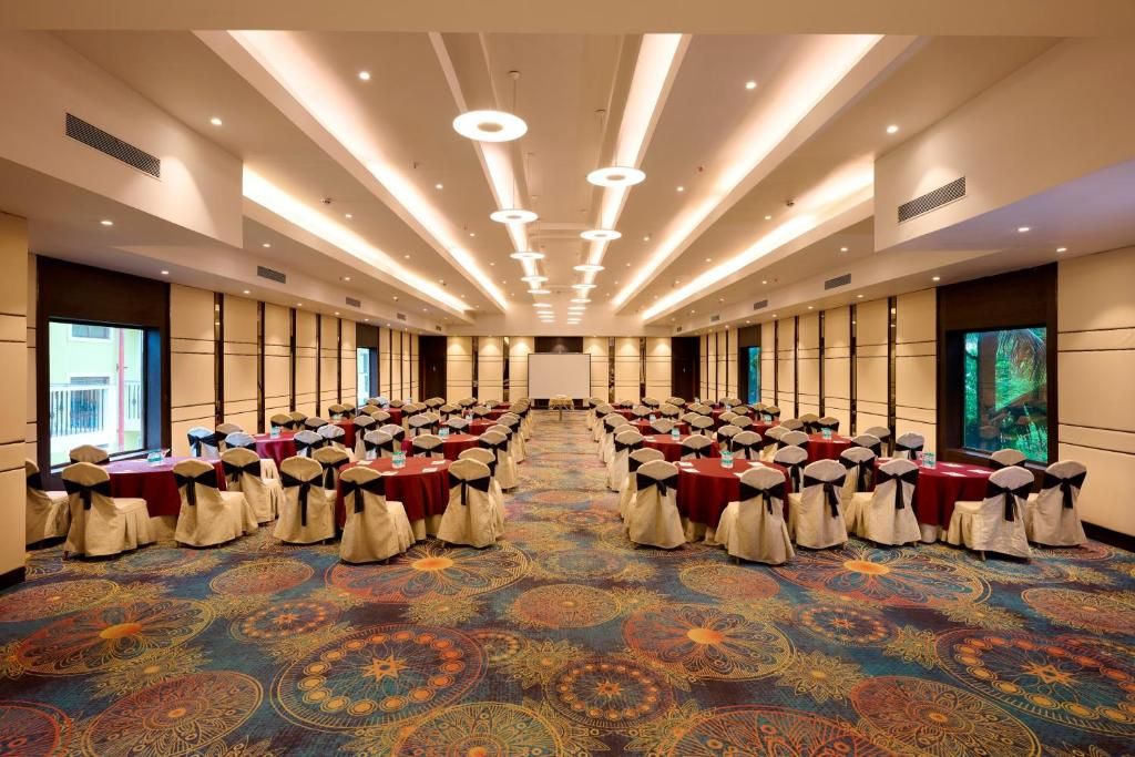 Sea Breeze Sarovar Portico фото 18