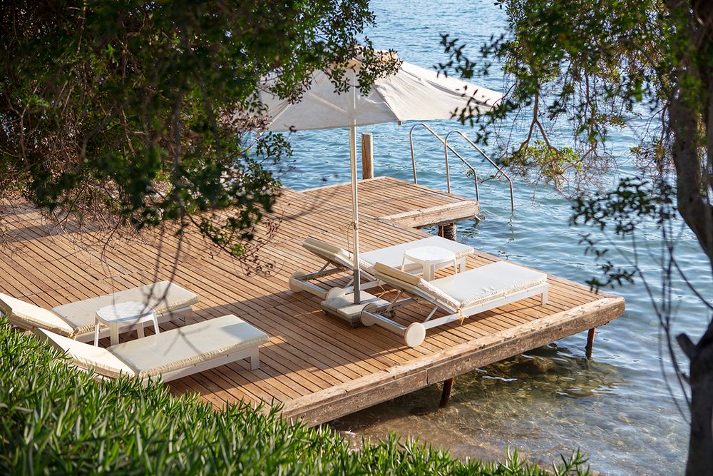 DoubleTree by Hilton Bodrum Isil Club Resort фото 34