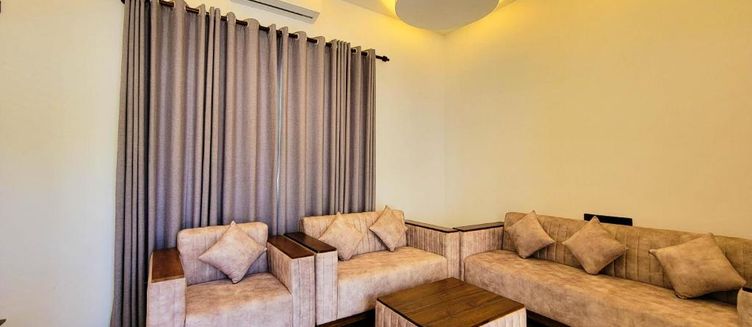 Фото отеля Lavinia Beach Hotel