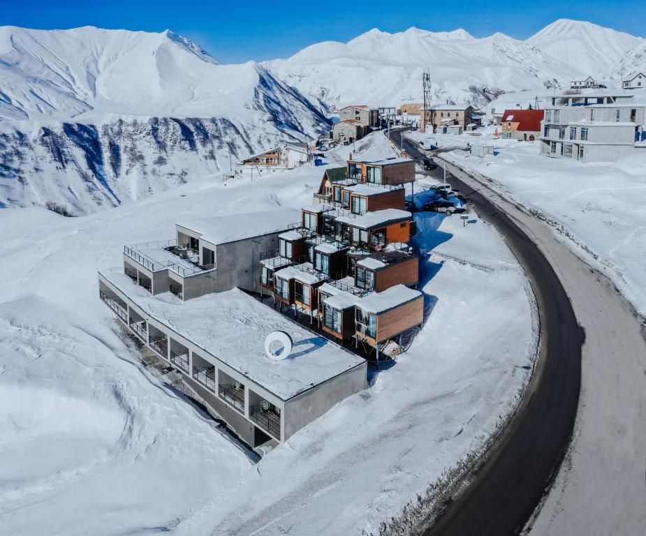 Quadrum Ski and Yoga Resort фото 1