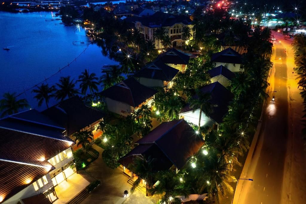 Hoi An Beach Resort фото 28