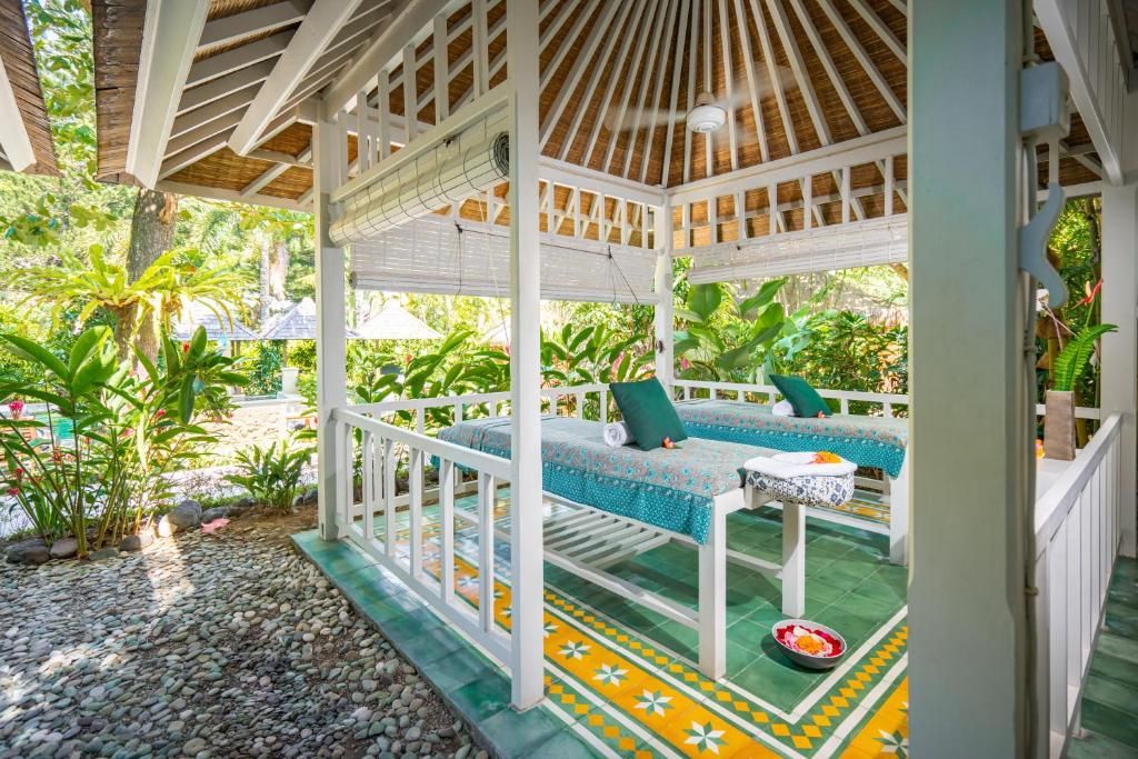 Bali Garden Beach Resort фото 48