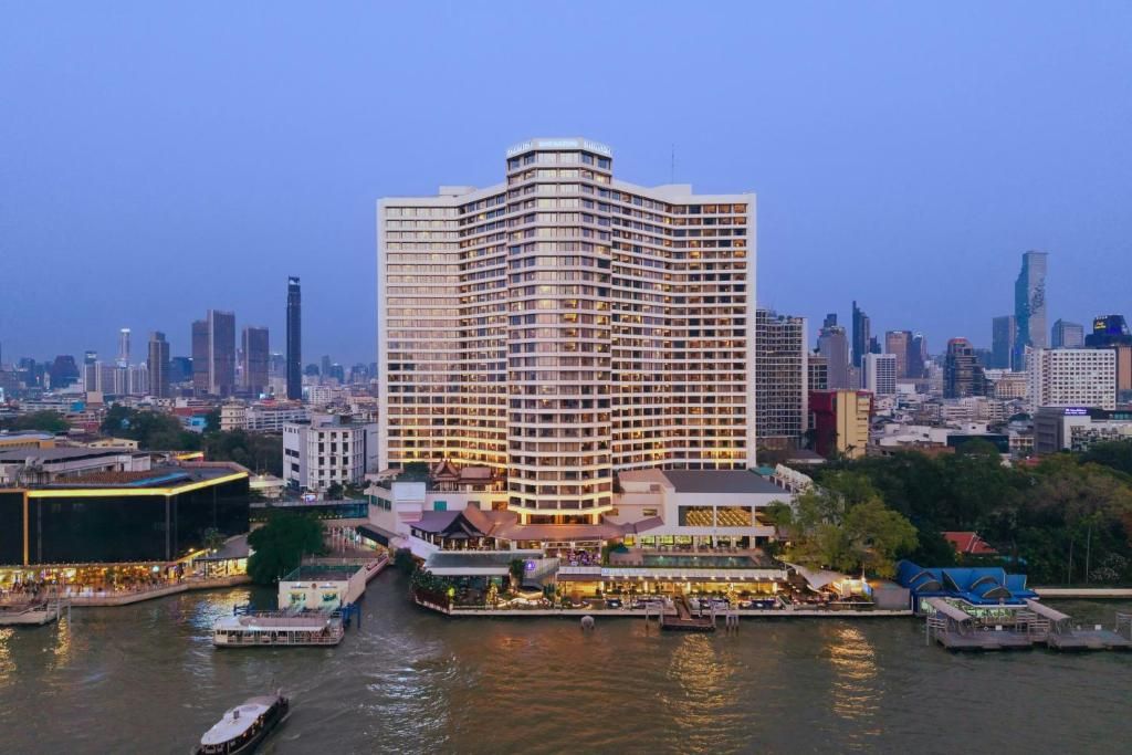 Royal Orchid Sheraton Hotel & Towers фото 62