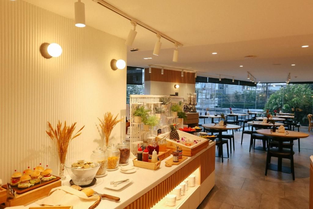 Aster Hotel and Residence фото 32