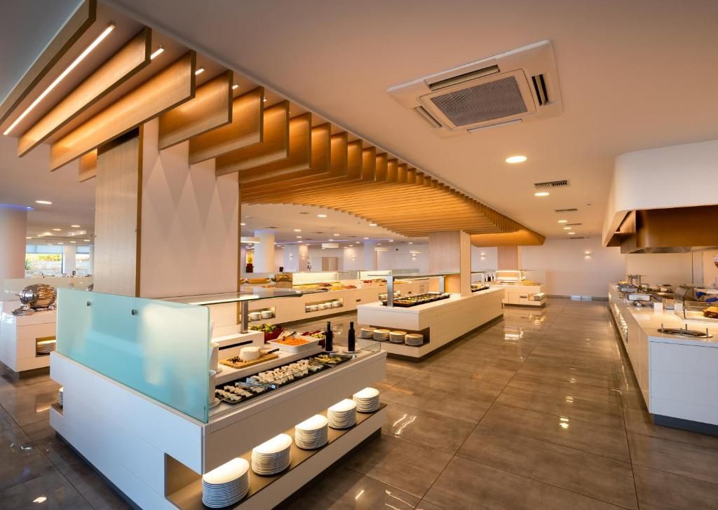 Grand Hotel Holiday Resort фото 42