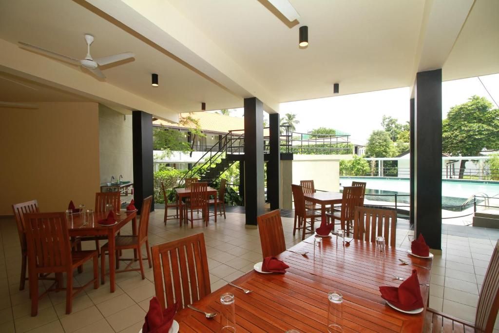 Garden Beach Hotel фото 6