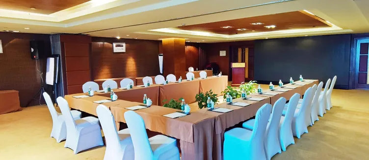 Фото отеля Yuyang Hotel