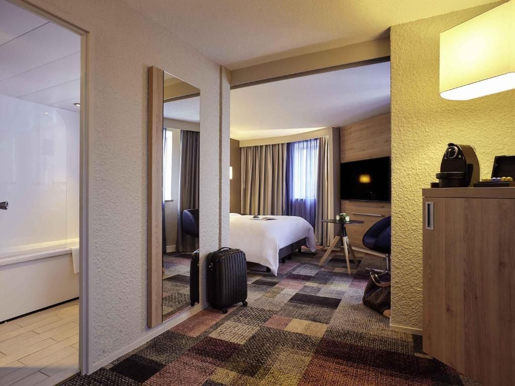 Hotel Mercure Le Havre Bassin du Commerce фото 3