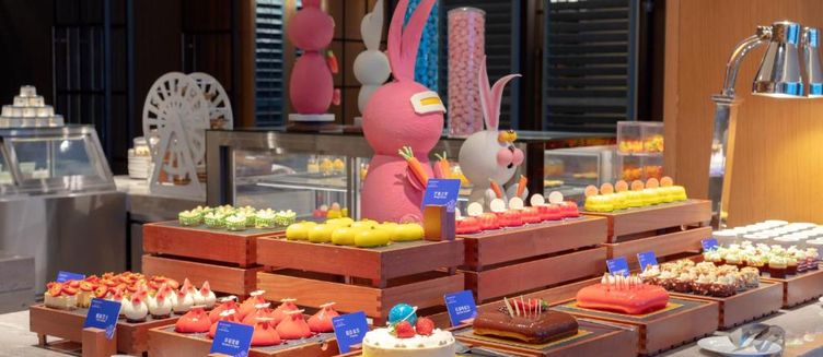 Фото отеля Wyndham Grand Plaza Royale Hot Springs Fenghuang