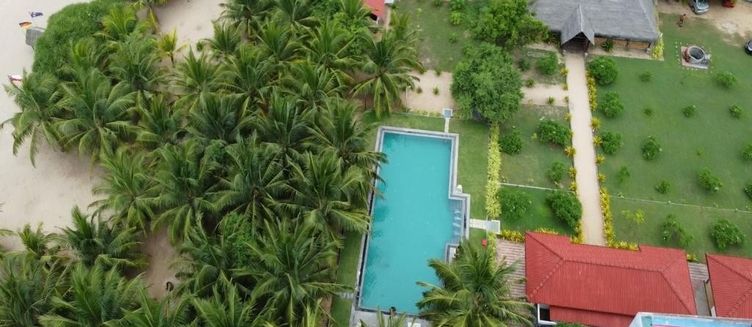 Фото отеля N and N Beach Resort & SPA