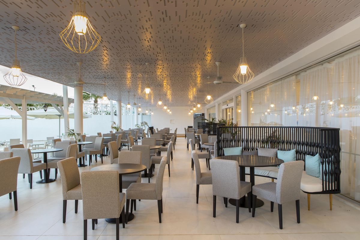 Odessa Beach Hotel фото 9